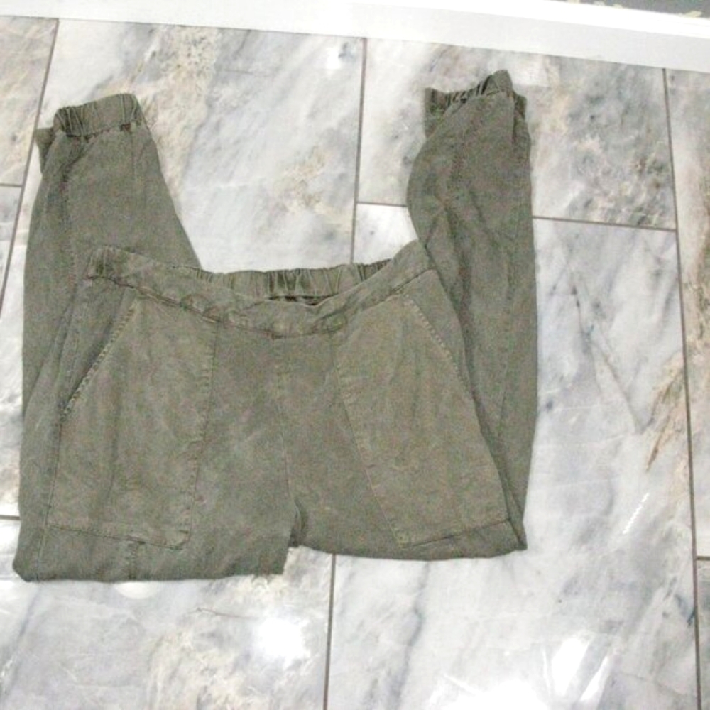 NWOT STATE Army Green Pants Size Medium
